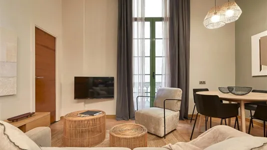 Apartments in Barcelona Ciutat Vella - photo 2