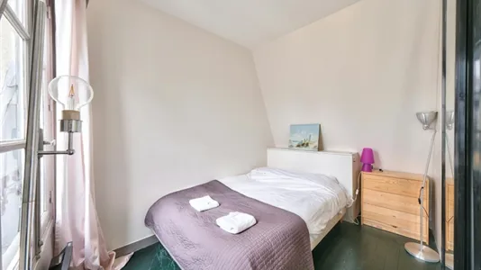 Apartments in Paris 16éme arrondissement (North) - photo 6