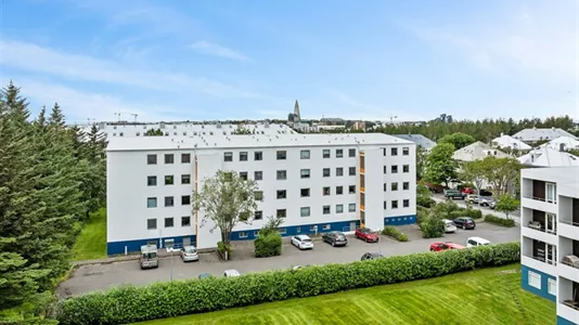 Rooms in Reykjavík Hlíðar - photo 9