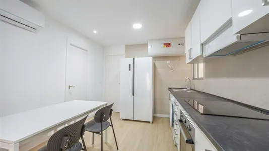 Rooms in el Camí de Vera - photo 8