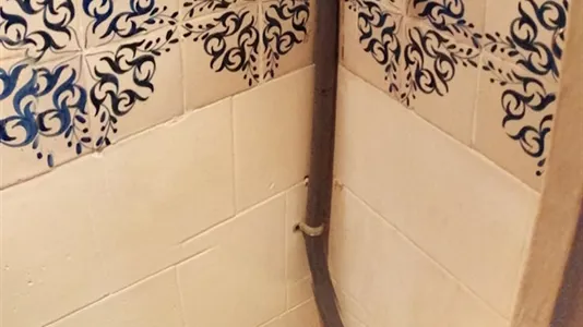 Rooms in Barcelona Ciutat Vella - photo 10