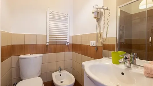 Rooms in Roma Municipio II – Parioli/Nomentano - photo 4