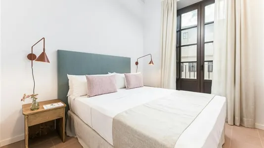 Apartments in Barcelona Ciutat Vella - photo 8