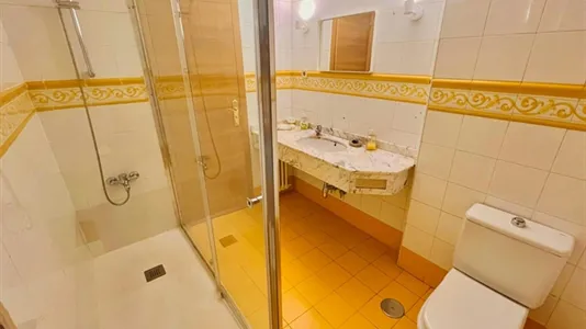 Rooms in Madrid Chamberí - photo 5