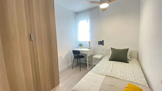 Rooms in Adaro - photo 4