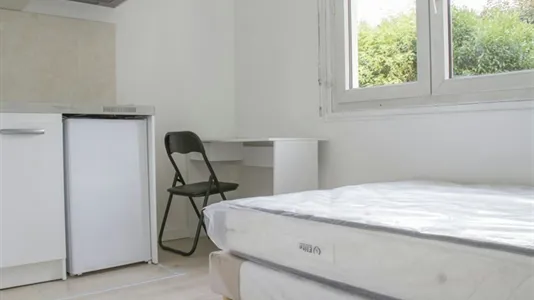 Apartments in Créteil - photo 3