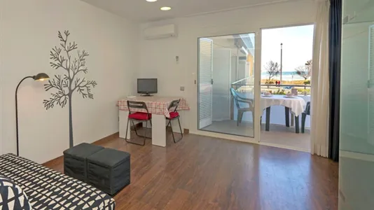 Apartments in Castelldefels - photo 5