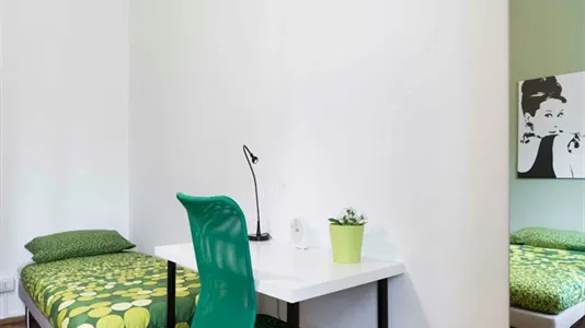 Rooms in Milano Zona 5 - Vigentino, Chiaravalle, Gratosoglio - photo 6