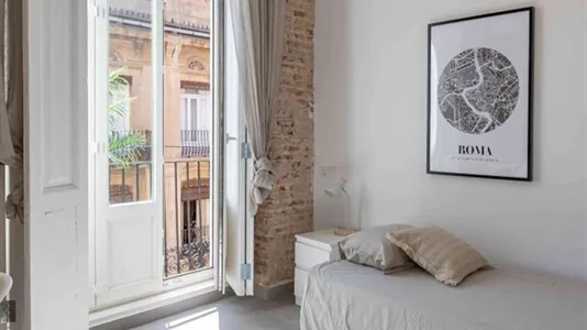 Rooms in Valencia Ciutat Vella - photo 7