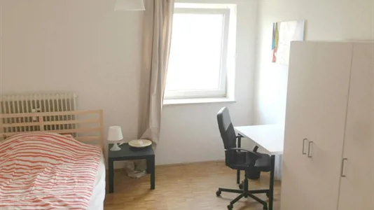 Rooms in Munich Schwabing-West - photo 2