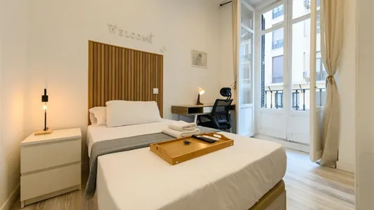 Rooms in Madrid Chamberí - photo 1