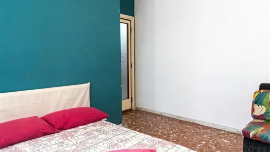 Rooms in Roma Municipio V – Prenestino/Centocelle - photo 3