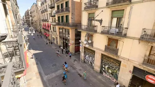 Rooms in Barcelona Ciutat Vella - photo 4
