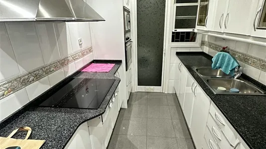 Rooms in Barcelona Eixample - photo 5