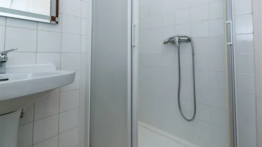 Rooms in Granada - photo 8