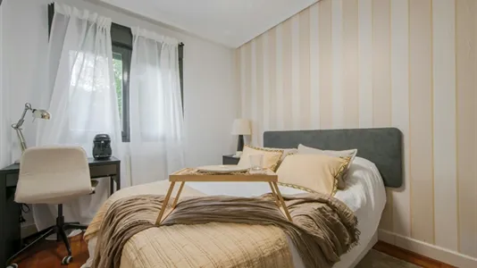 Rooms in Madrid Chamberí - photo 1