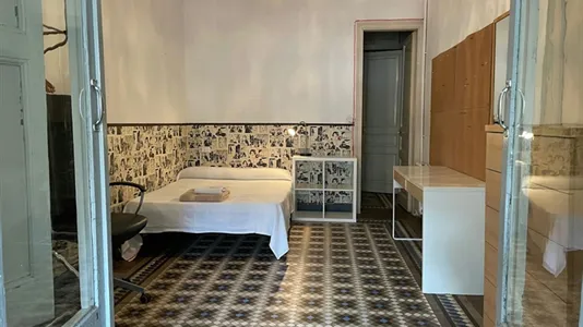 Apartments in Barcelona Eixample - photo 10