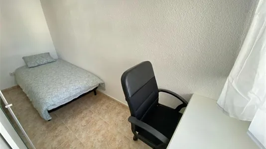 Rooms in Adaro - photo 5