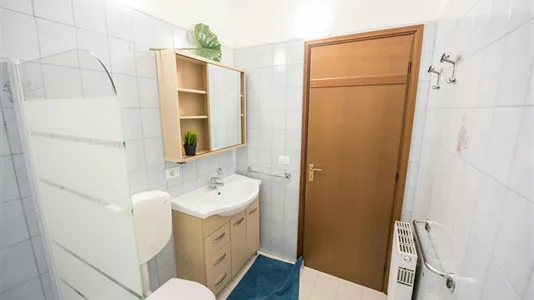 Rooms in Udine - photo 6