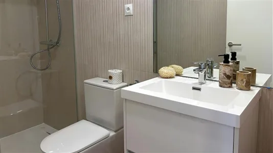 Apartments in El Encinar de los Reyes - photo 8