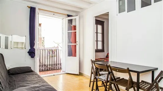 Rooms in Barcelona Ciutat Vella - photo 5
