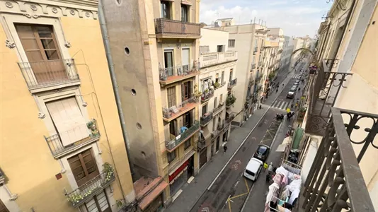 Rooms in Barcelona Ciutat Vella - photo 6