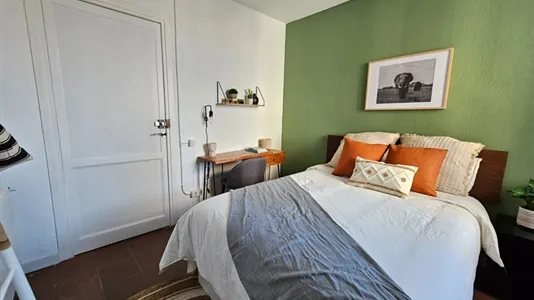Rooms in Barcelona Eixample - photo 4