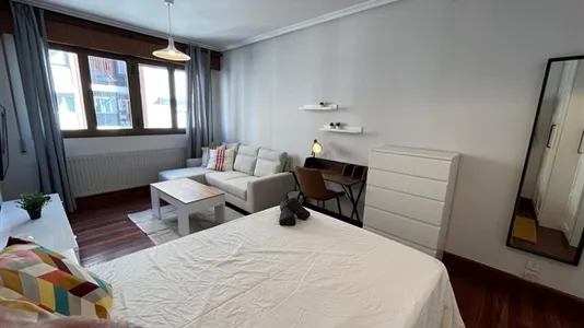 Rooms in Bilbao - photo 5