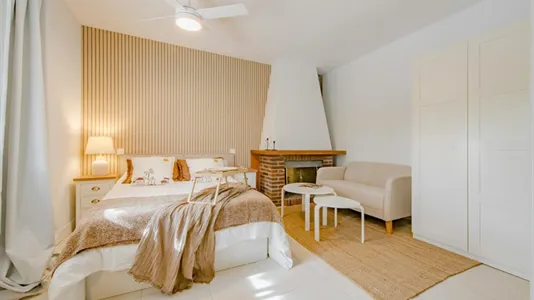 Rooms in Villaviciosa de Odón - photo 2