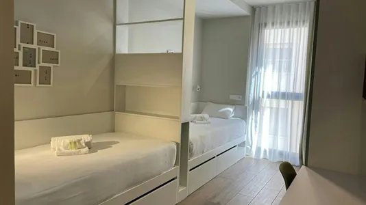 Rooms in L'Hospitalet de Llobregat - photo 1