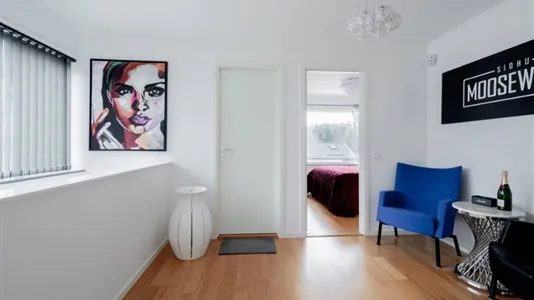 Houses in Södertälje - photo 9