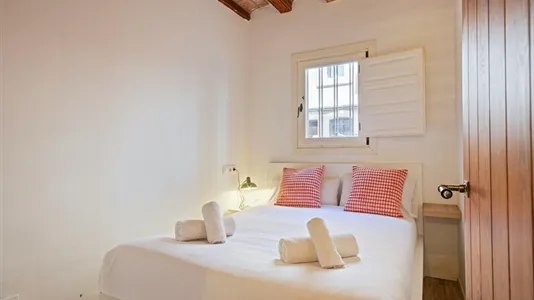 Apartments in Barcelona Ciutat Vella - photo 10