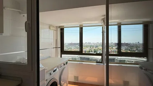 Rooms in Madrid Chamartín - photo 10