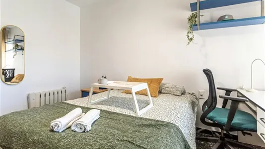Rooms in Valencia Extramurs - photo 9