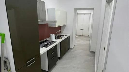 Rooms in Napoli Municipalità 3 - photo 8