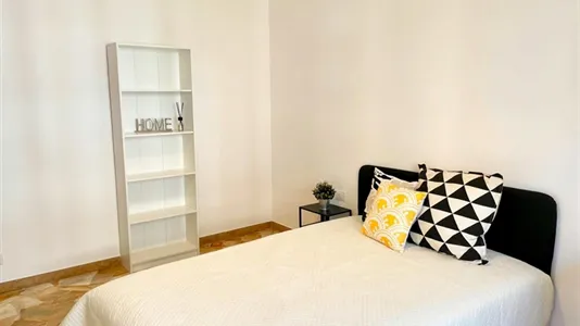 Rooms in Florence - photo 5
