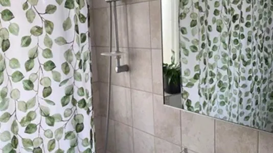 Rooms in Reykjavík Hlíðar - photo 10