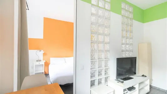 Apartments in Barcelona Ciutat Vella - photo 5