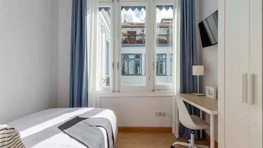 Rooms in Madrid Centro - photo 6