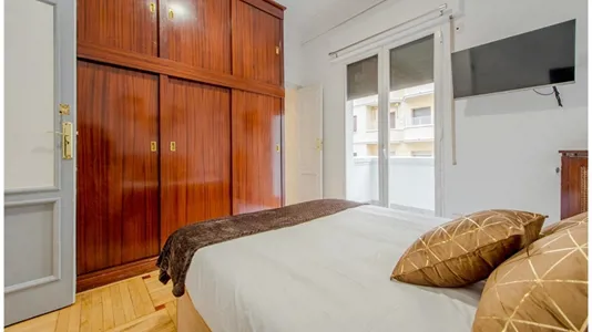 Rooms in Madrid Retiro - photo 2