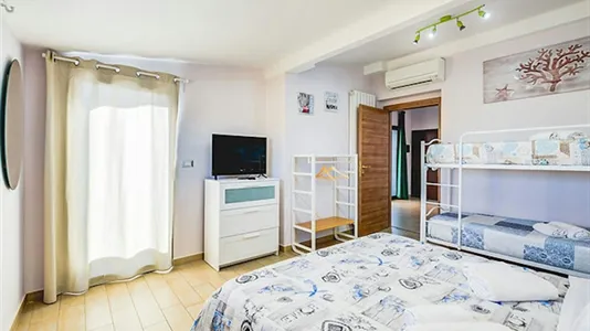 Apartments in Roma Municipio VII – Appio-Latino/Tuscolano/Cinecittà - photo 7