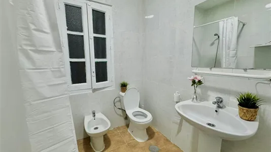 Rooms in Madrid Carabanchel - photo 4