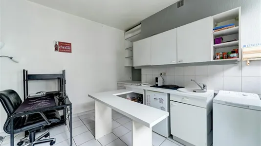 Apartments in Lyon - photo 9