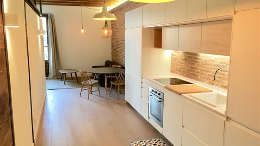 Apartments in Barcelona Ciutat Vella - photo 4