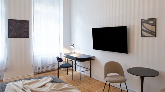 Apartments in Berlin Charlottenburg-Wilmersdorf - photo 4