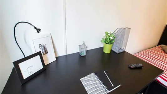 Rooms in Milano Zona 8 - Fiera, Gallaratese, Quarto Oggiaro - photo 5