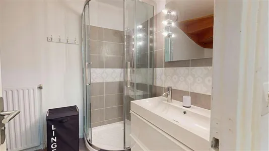 Rooms in Lyon - photo 10