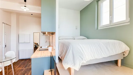 Apartments in L'Haÿ-les-Roses - photo 6