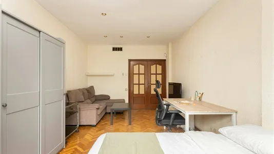 Rooms in Barcelona Les Corts - photo 4