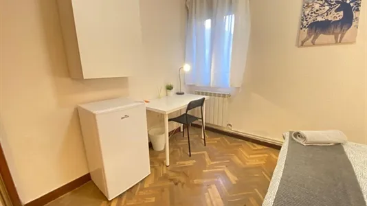 Rooms in Madrid Puente de Vallecas - photo 9